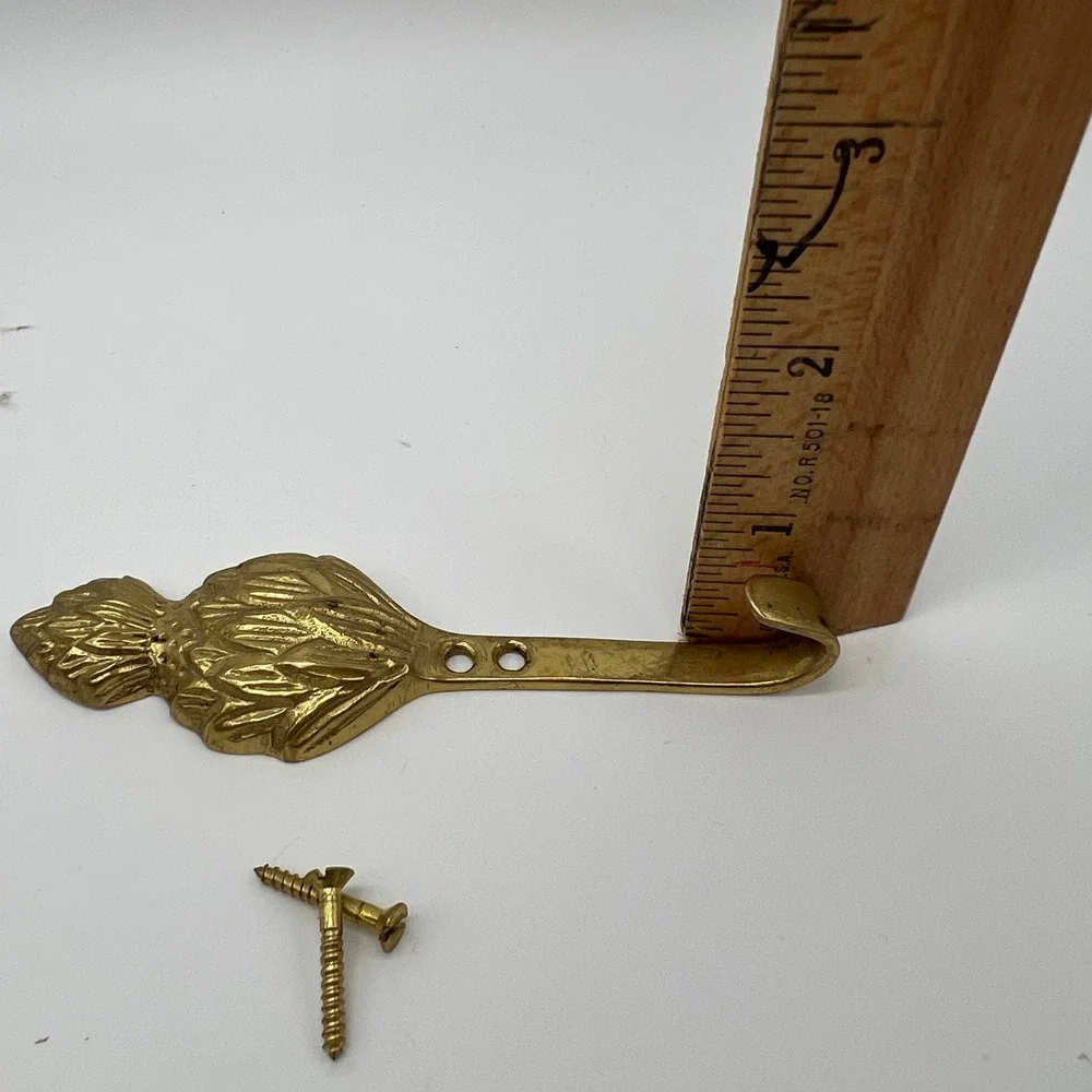 Pineapple Wall Hook Brass Patina Crosshatch Decorative Vintage 90s Hospitality